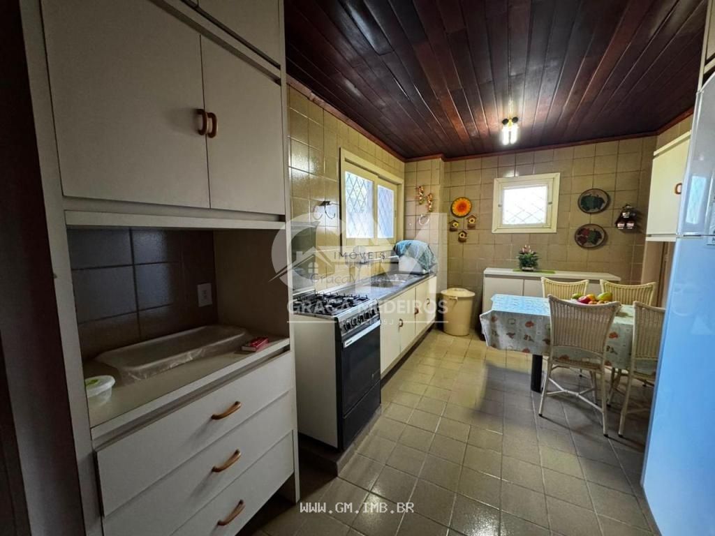 Foto de Casa em condomínio em terreno com 663 metros a 200 metros da pista local