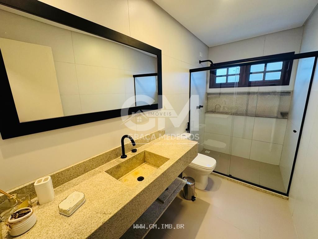 Foto de Casa de alto padrão em condomínio estilo fazenda