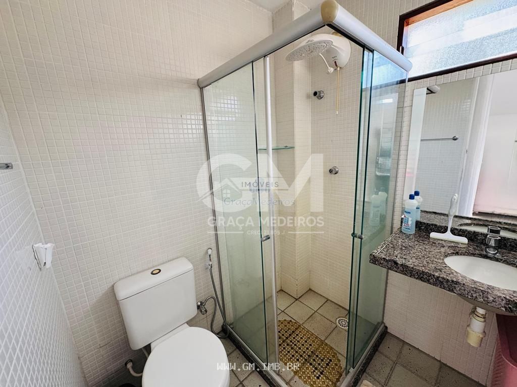 Foto de Casa com 3 quartos em condomínio fechado