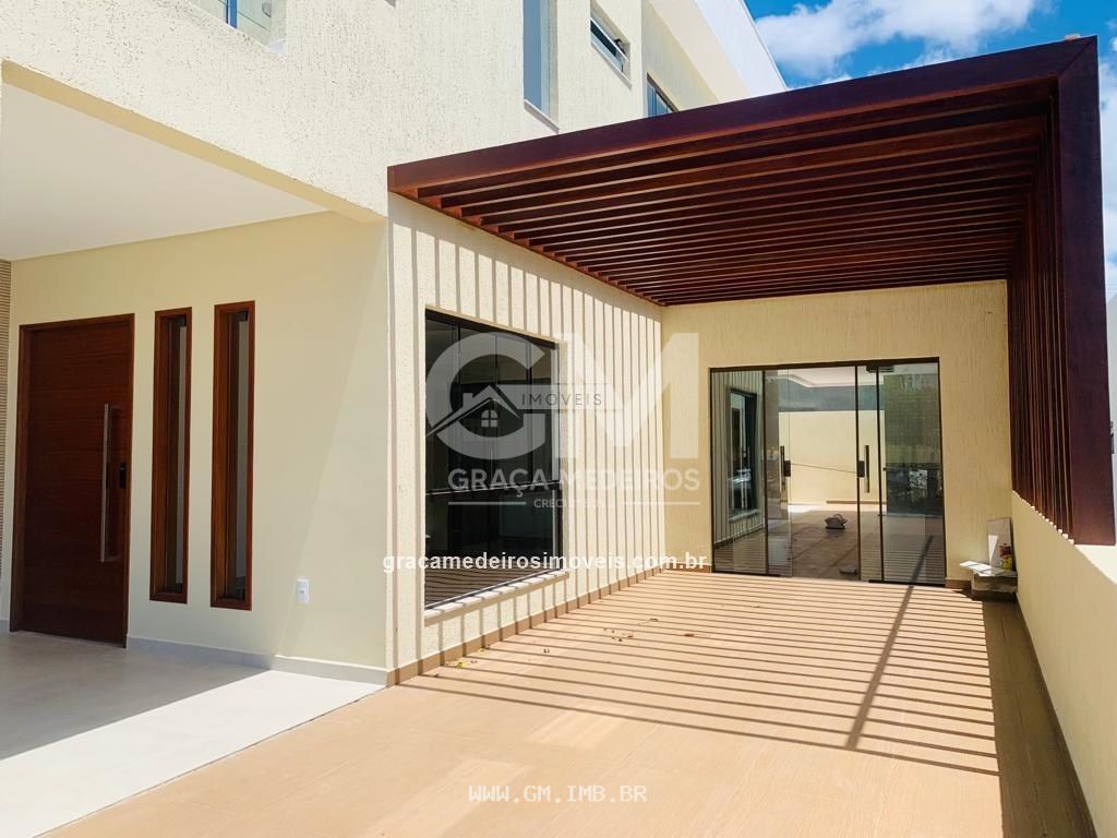 Foto de Casas com 5 quartos em condomínio em Gravatá