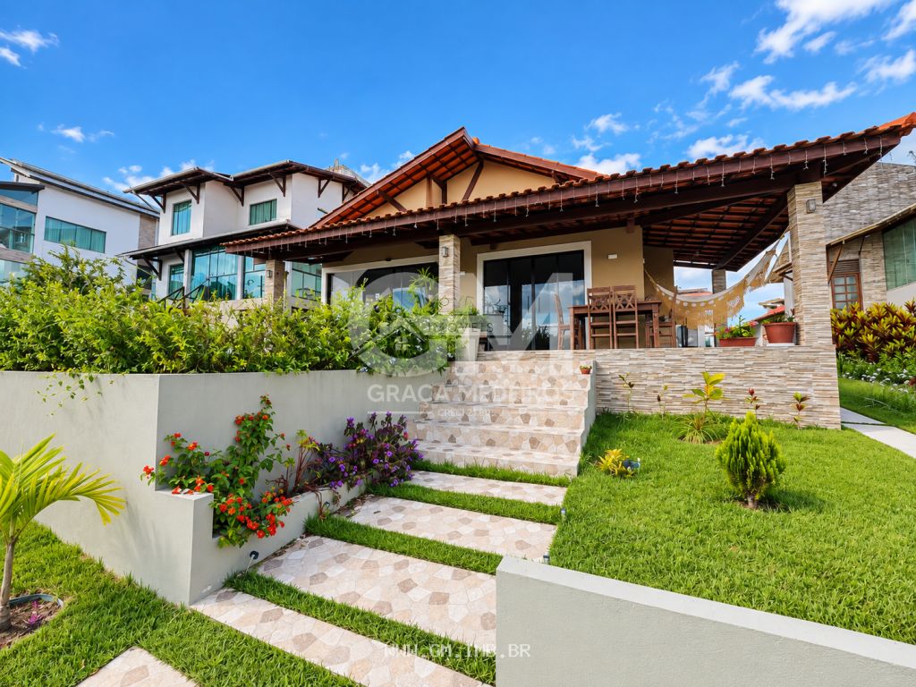 Casa térrea em condomínio com terraço gourmet