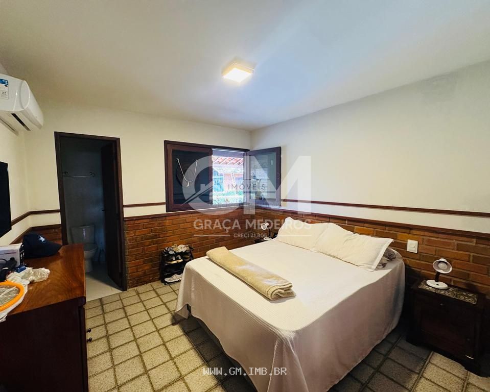 Foto de Casa com 7 quartos em condomínio fechado
