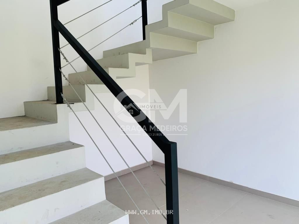Foto de Casa com 5 quartos, terreno com 1.000 m² 