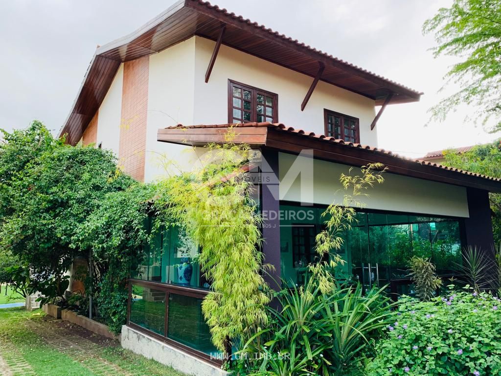 Foto de Casas espaçosa com 5 quartos em condomínio 