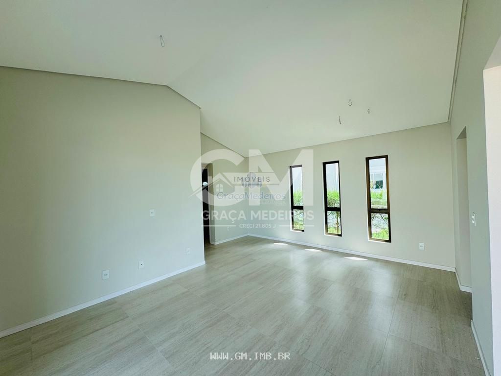 Foto de Casa nova com 4 quartos em condomínio 