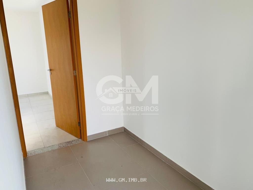 Foto de Casa com 5 quartos, terreno com 1.000 m² 