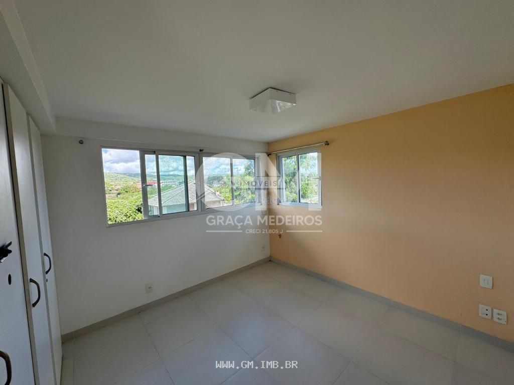Foto de Casa com 300 metros de área construída em terreno 2.124,59 metros