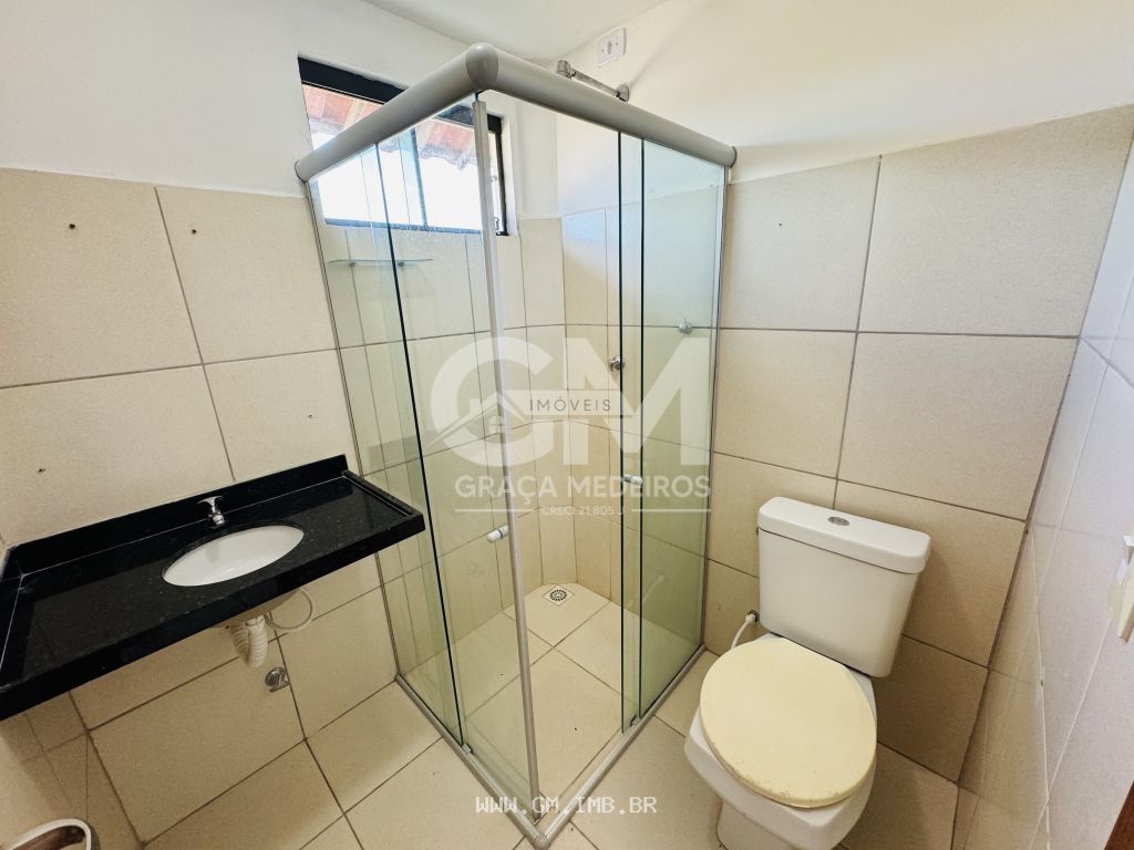 Foto de Casa com 4 quartos sendo 3 suítes, terreno com 360 m² 