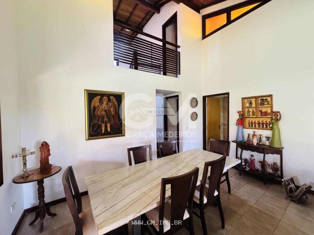 Foto de Casa com 4 suítes, mobiliada, terreno com 450 m² 