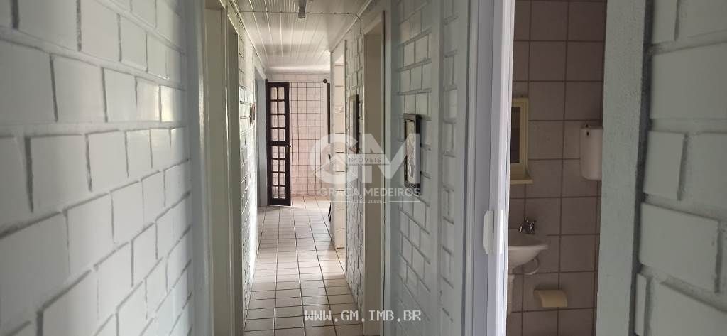 Foto de Casas com 3 quartos em condomínio próximo a BR 232