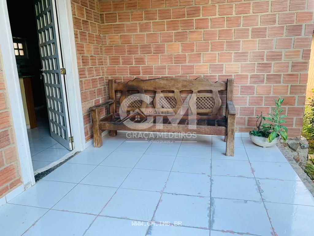 Foto de Casas com 3 quartos em condomínio próximo a pista local