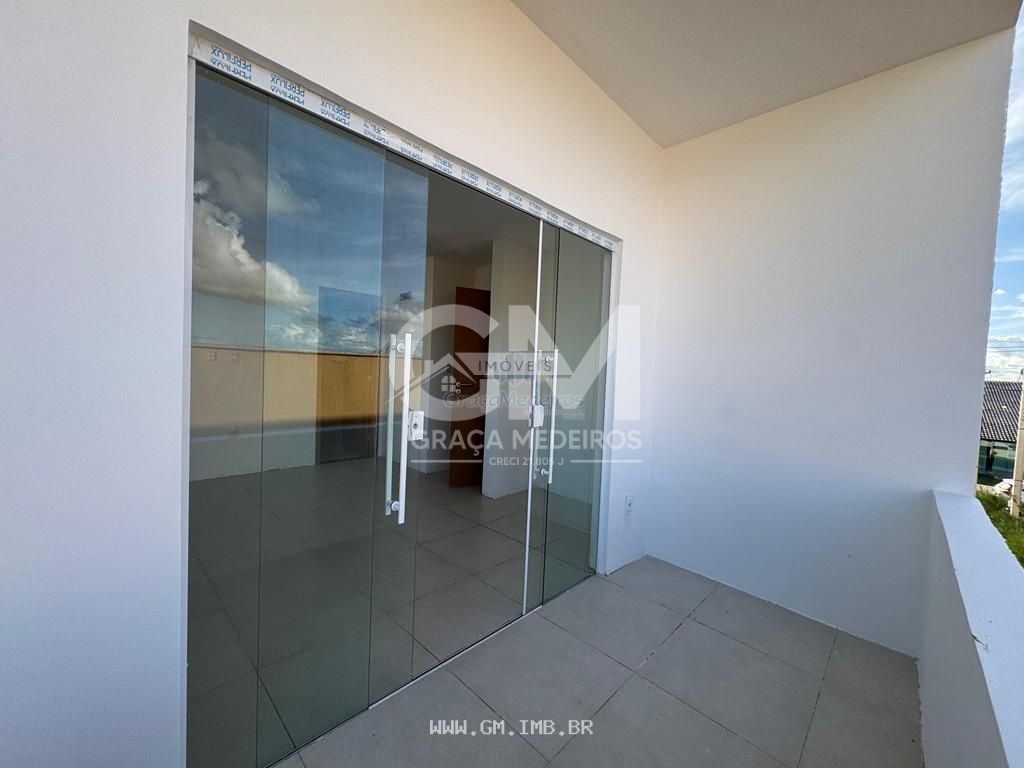 Foto de Casa nova com 4 suítes em condomínio fechado 