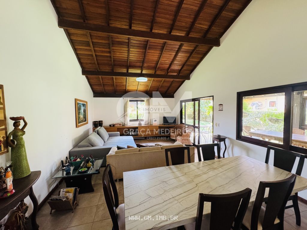 Foto de Casa com 4 suítes, mobiliada, terreno com 450 m² 