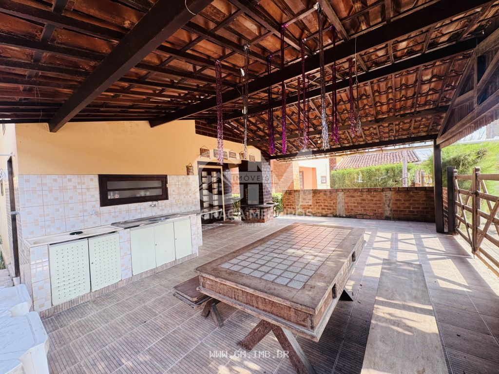 Foto de Casa com 3 quartos, espaço gourmet particular 