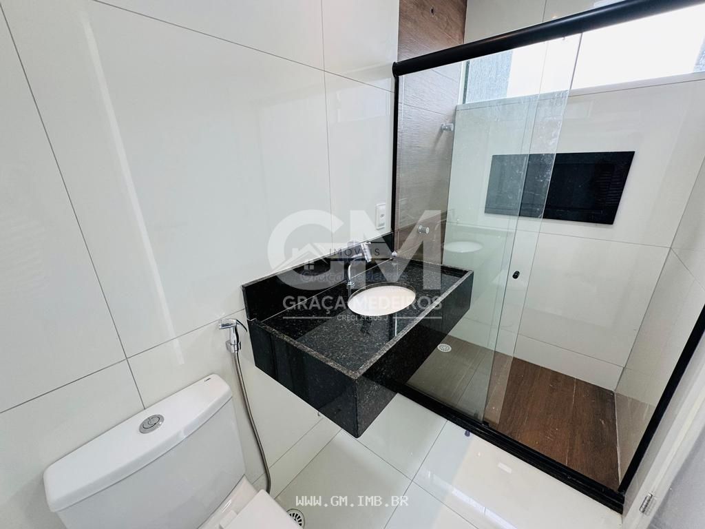 Foto de Casa nova em condomínio de alto padrão