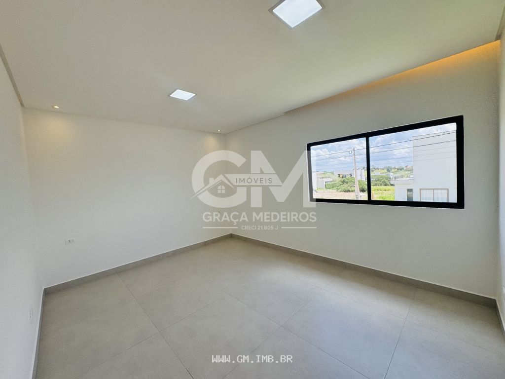 Foto de Casa com 5 suítes, piscina e espaço gourmet