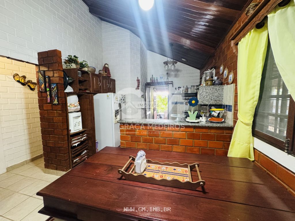 Foto de Casa térrea de esquina e com espaço gourmet privativo 