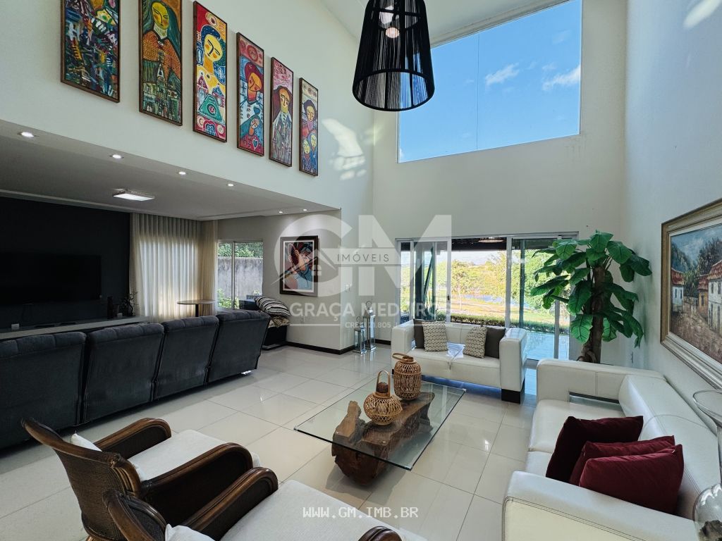 Foto de Casa com 4 suítes, disponível para locação anual