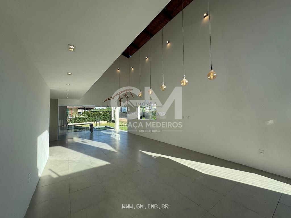 Foto de Casa nova com 4 suítes em condomínio fechado 