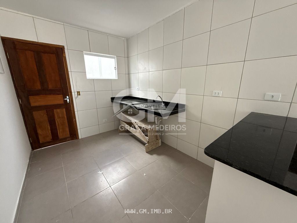 Foto de Casa com 2 quartos, sendo 1 suíte com 50 metros