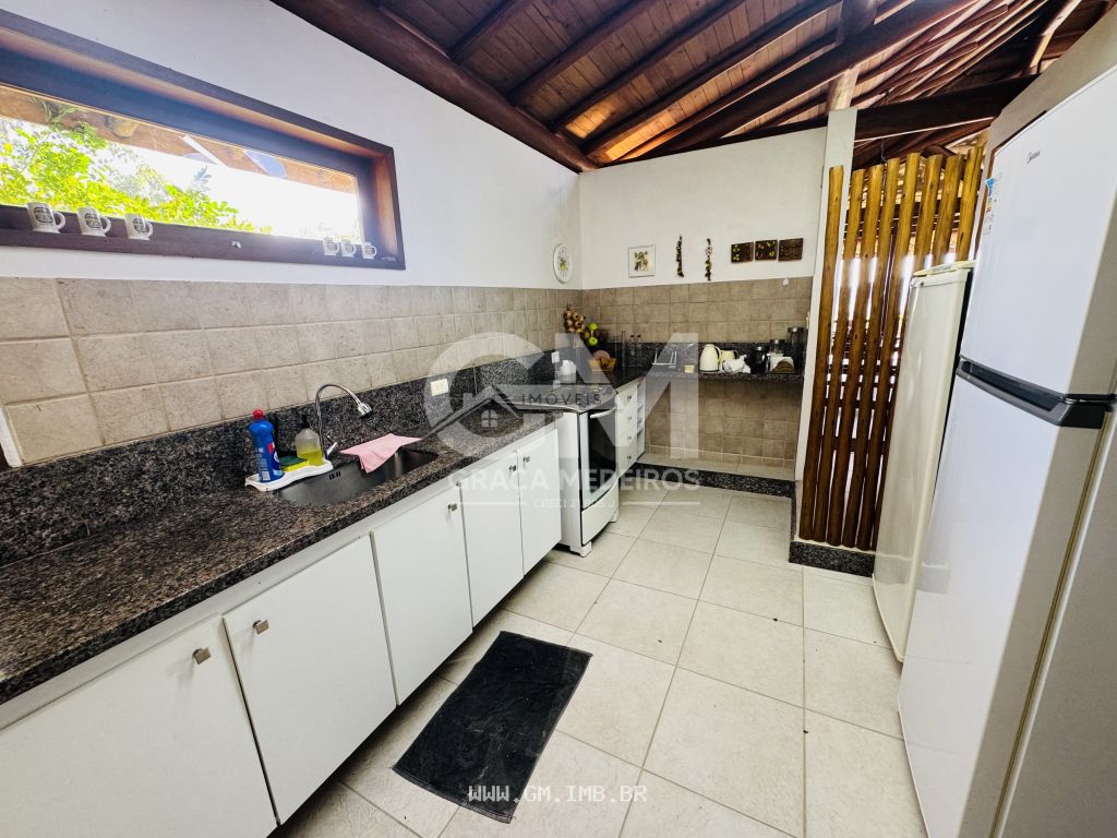 Foto de Casa com 4 suítes, piscina particular, terreno com 2.655 m² 
