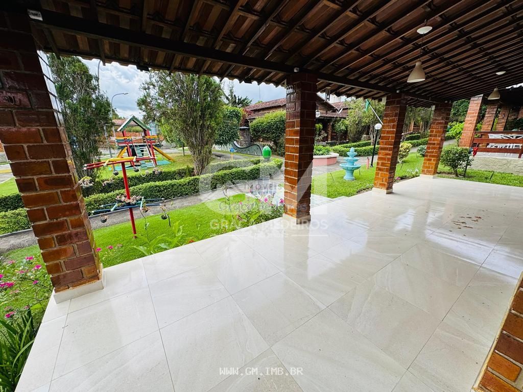 Foto de Casa térrea com 4 quartos em condomínio fechado