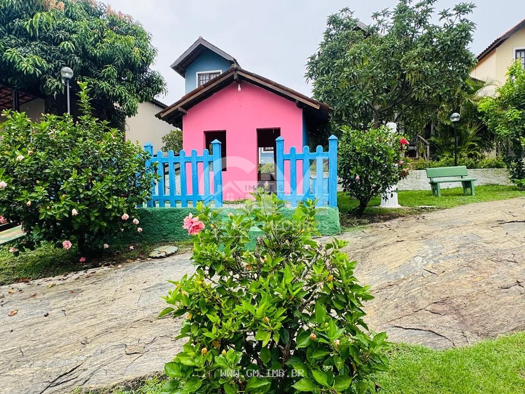 Foto de Casa com 4 quartos em condomínio a 200 metros da pista local