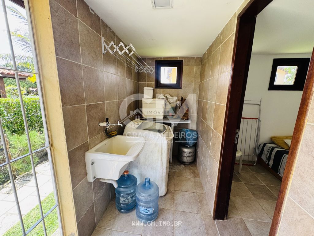 Foto de Casa com 4 suítes, mobiliada, terreno com 450 m² 