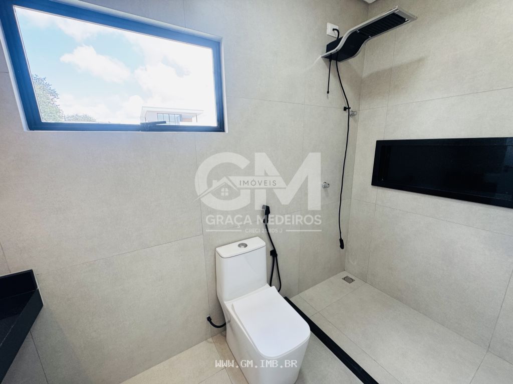 Foto de Casa com 5 suítes, piscina e espaço gourmet