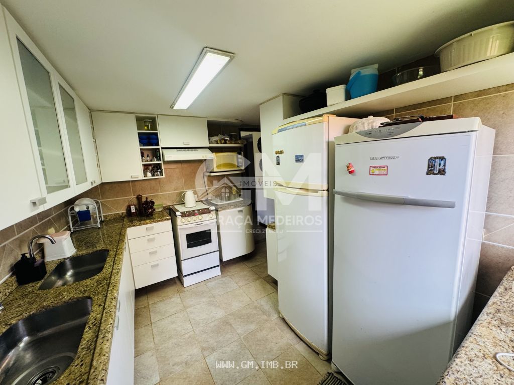 Foto de Casa com 4 suítes, mobiliada, terreno com 450 m² 