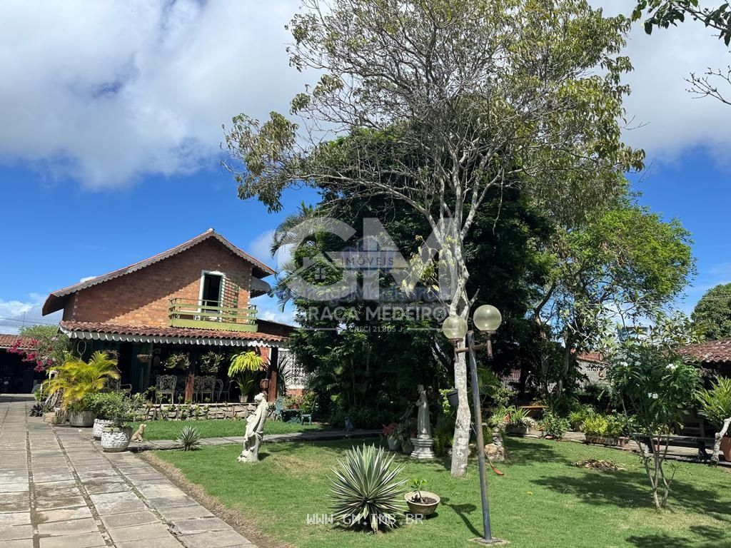 Foto de Casa ampla com 240 metros de área construída