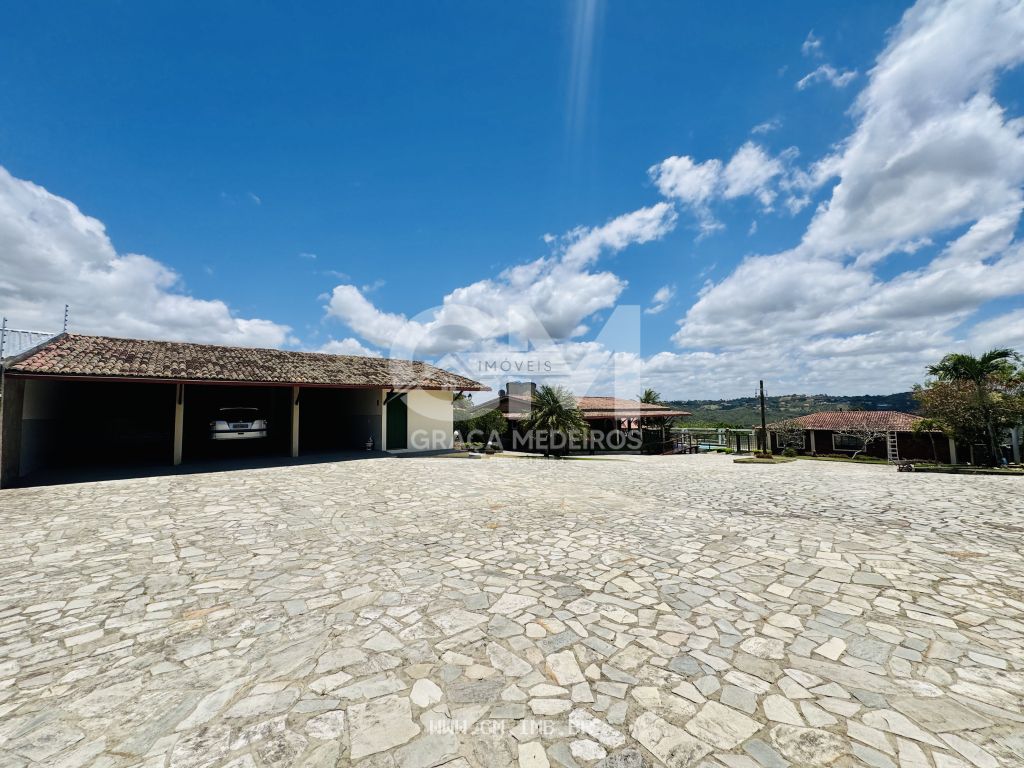 Foto de Excelente chácara com 4.000 m², a apenas 400 metros da pista!