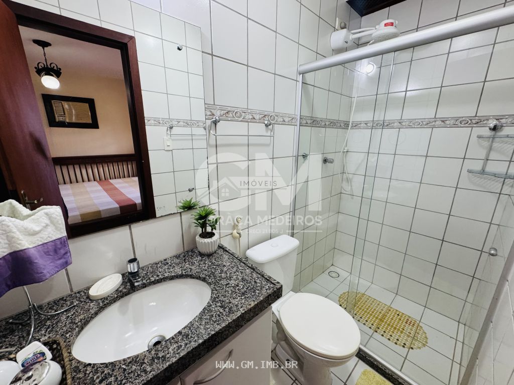 Foto de Casa com 3 quartos + dependência 