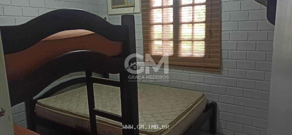 Foto de Casas com 3 quartos em condomínio próximo a BR 232