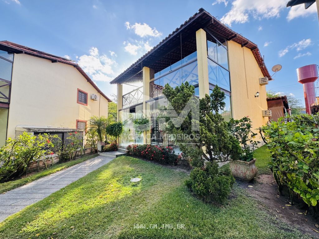 Foto de Casa com 3 quartos + dependência 