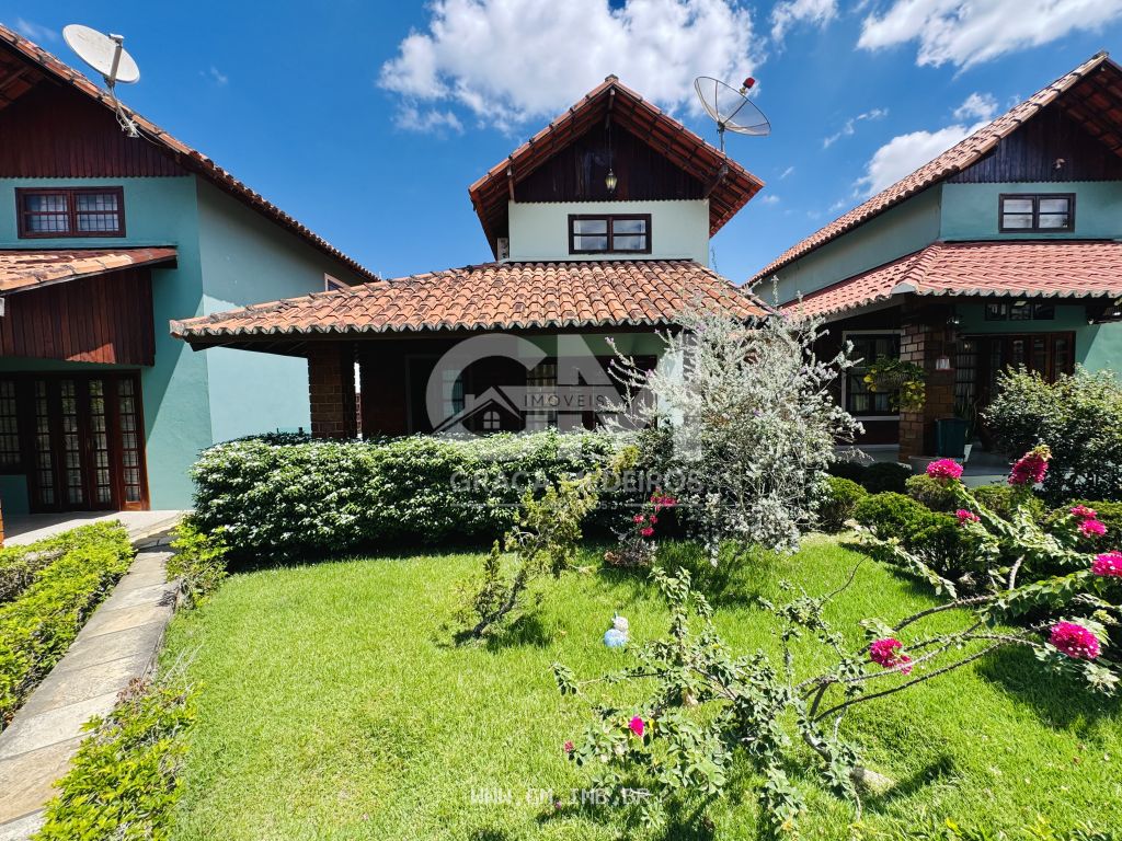 Foto de Casa com 4 quartos sendo 2 suítes 
