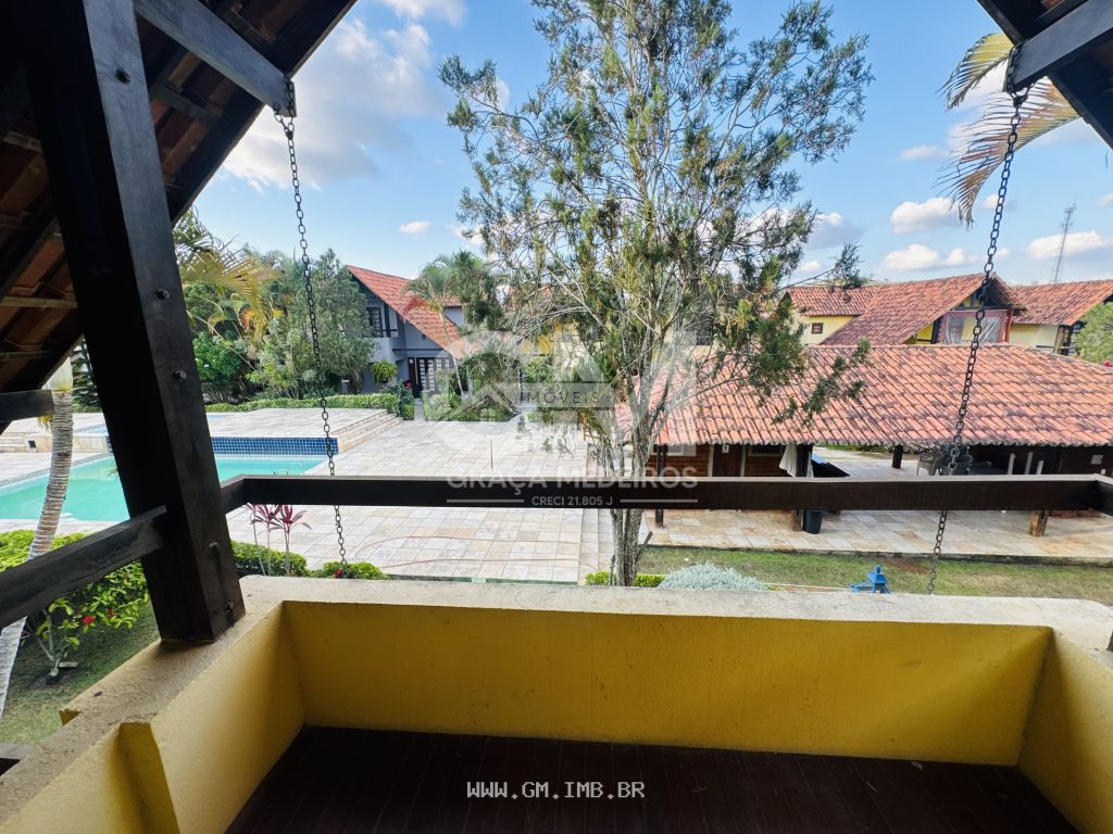 Foto de Casa com 4 quartos sendo 2 suítes