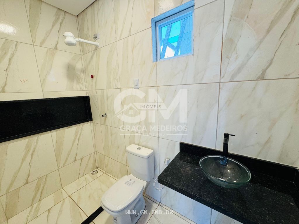 Foto de Casa com piscina com espaço gourmet