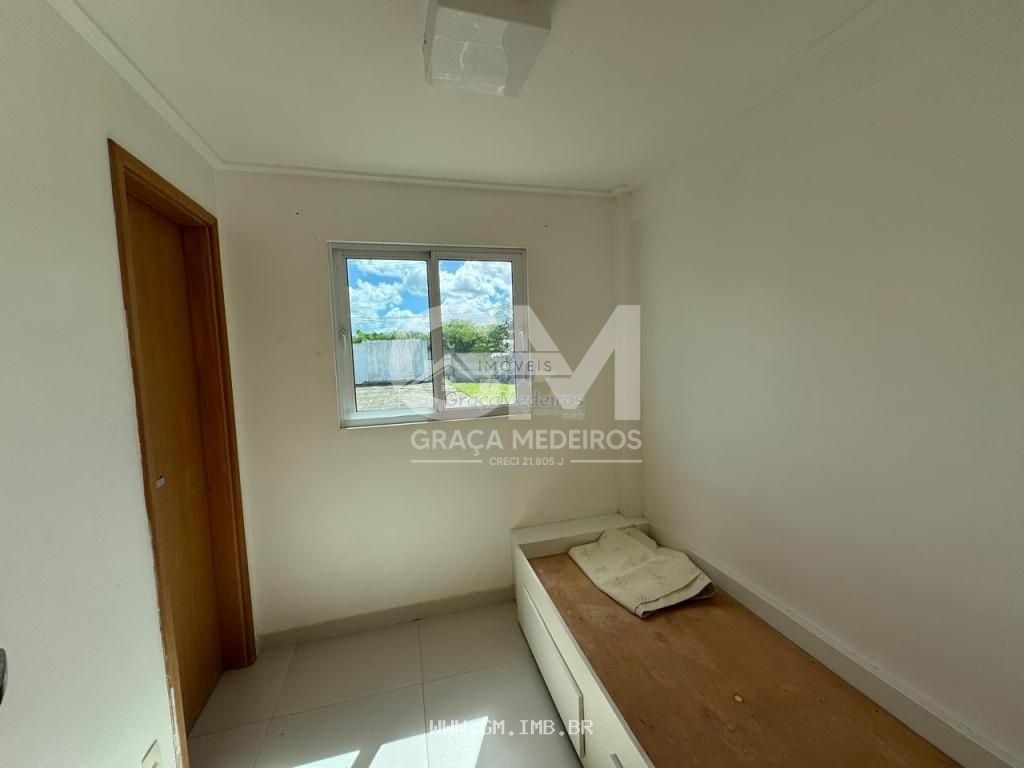 Foto de Casa com 300 metros de área construída em terreno 2.124,59 metros