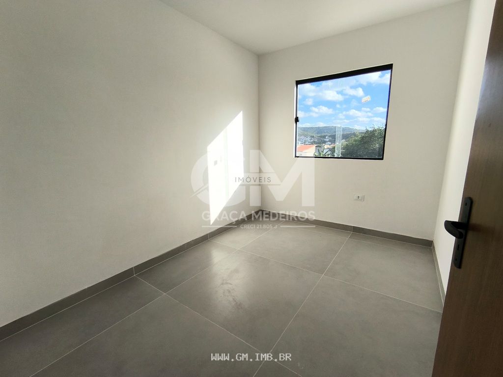 Foto de Casa térrea fora de condomínio com 3 quartos