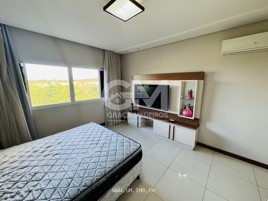 Foto de Casa com 4 suítes, disponível para locação anual