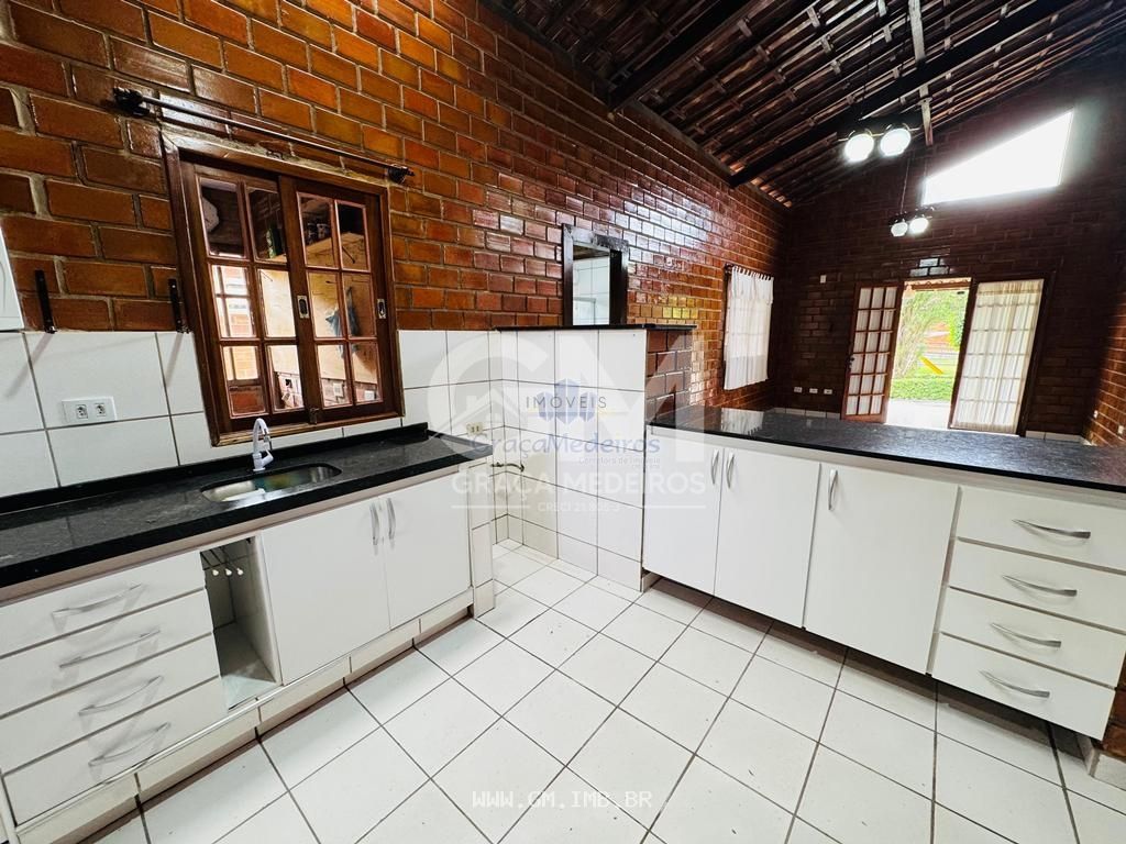 Foto de Casa térrea com 4 quartos em condomínio fechado