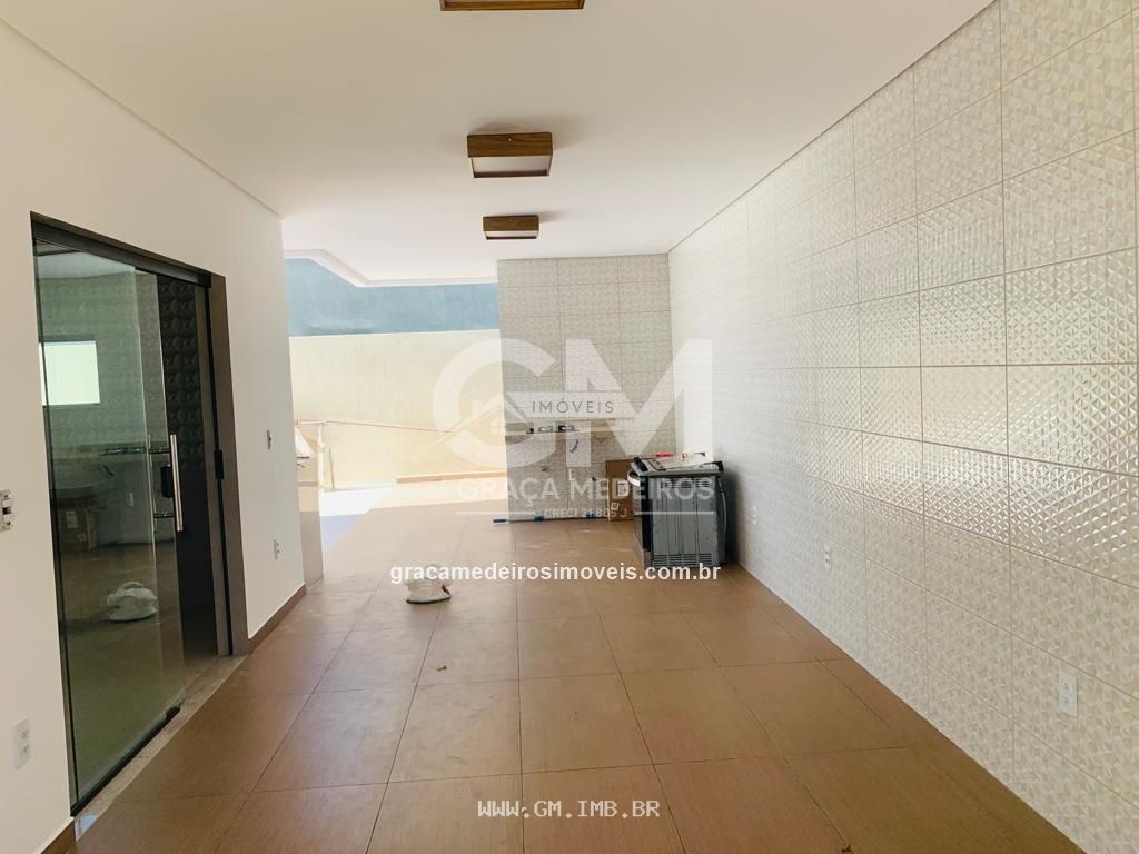 Foto de Casas com 5 quartos em condomínio em Gravatá