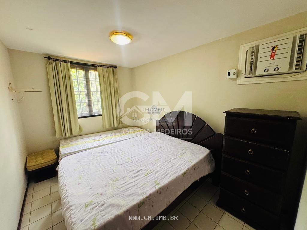 Foto de Casa com 4 quartos em condomínio a 200 metros da pista local