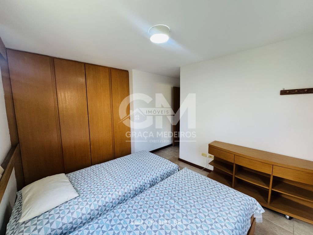 Foto de Casa com 4 suítes, mobiliada, terreno com 450 m² 