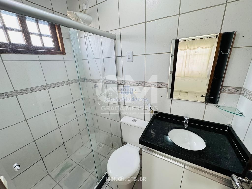 Foto de Casa térrea com 4 quartos em condomínio fechado