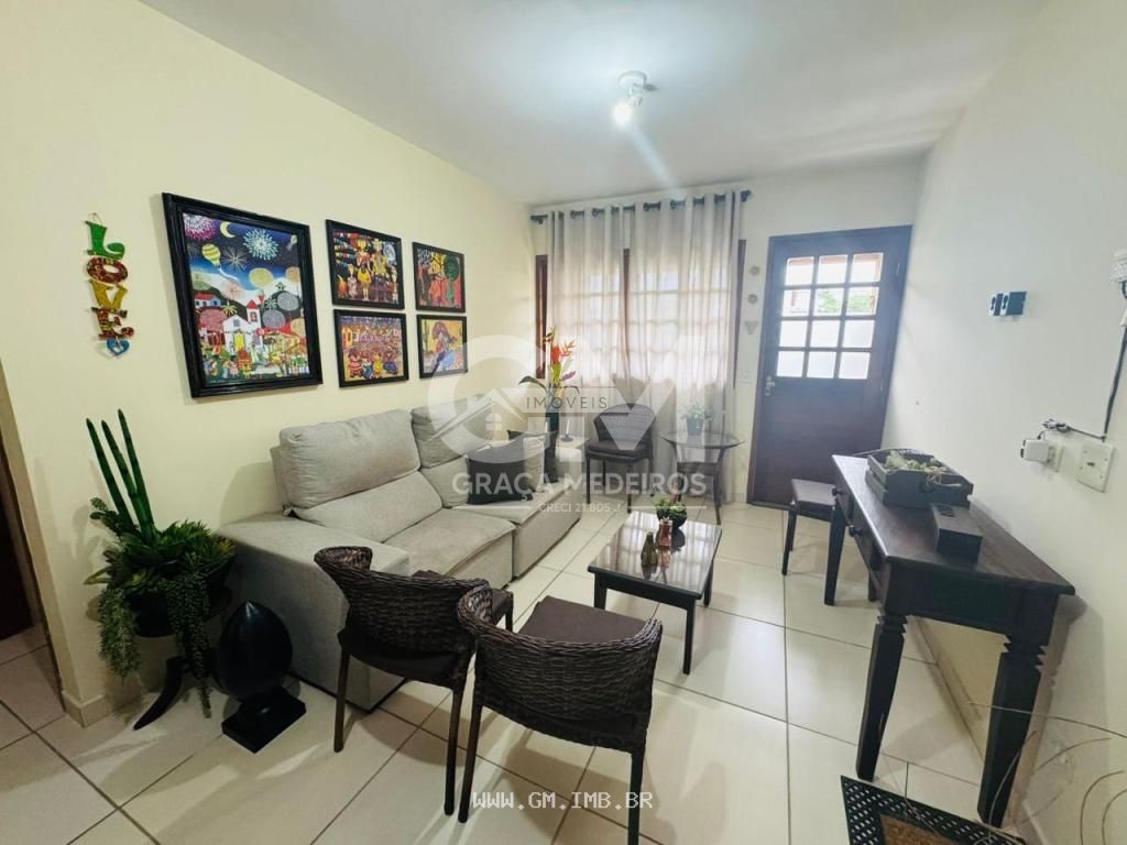 Foto de Apartamento para aluguel anual em excelente localização!