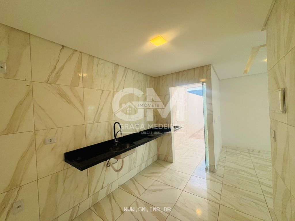 Foto de Casa com 3 quartos, espaço gourmet e piscina  