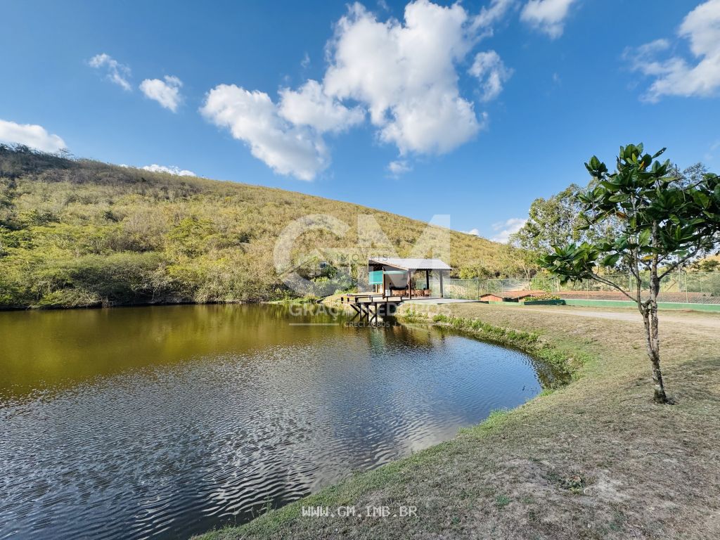 Foto de Terreno com 2.493,15 m² em condomínio de alto padrão 