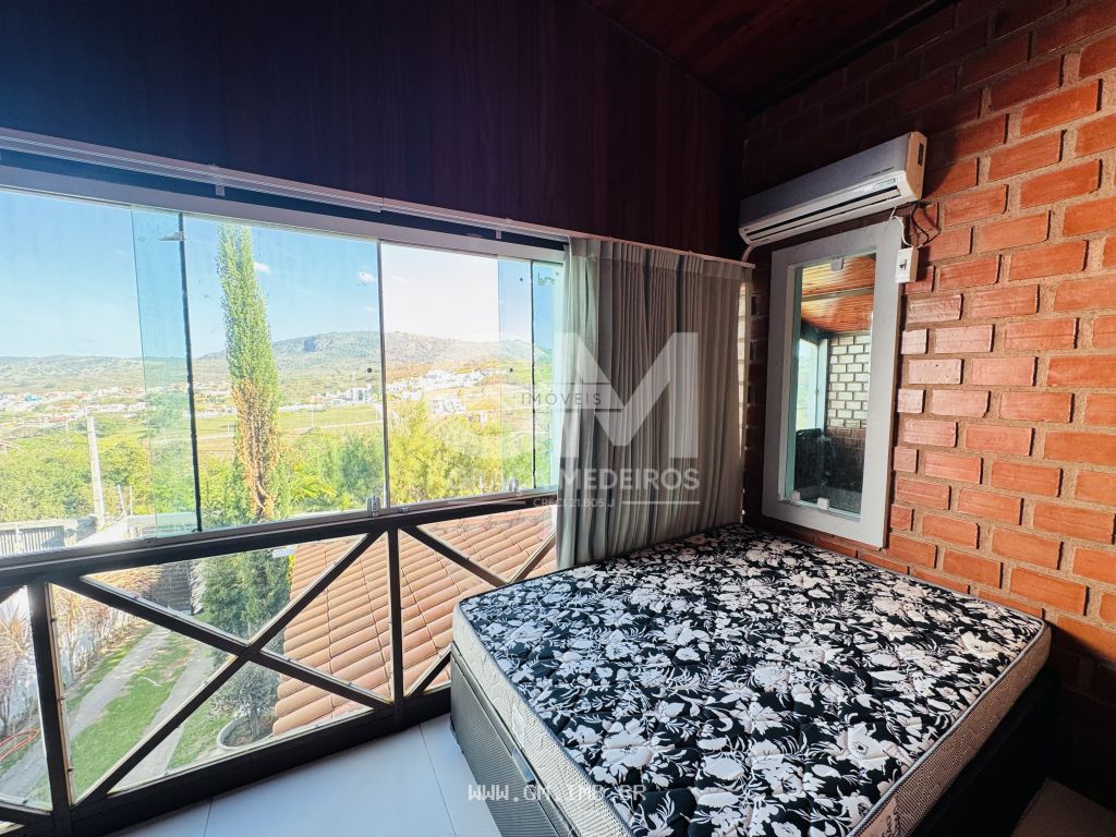 Foto de Casa com 5 quartos, terraço gourmet e piscina 